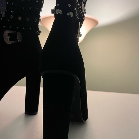 Brand new black suede boots - Picture 6 of 6